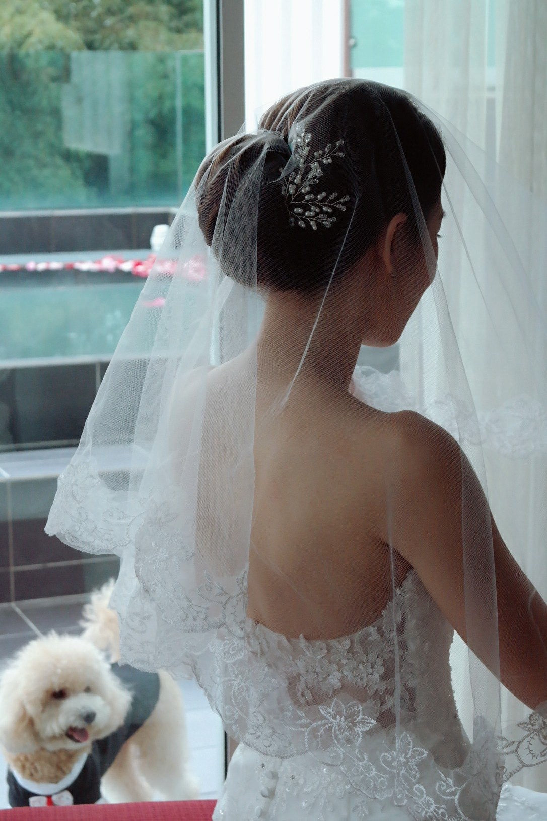 dentelle bridal wedding dress