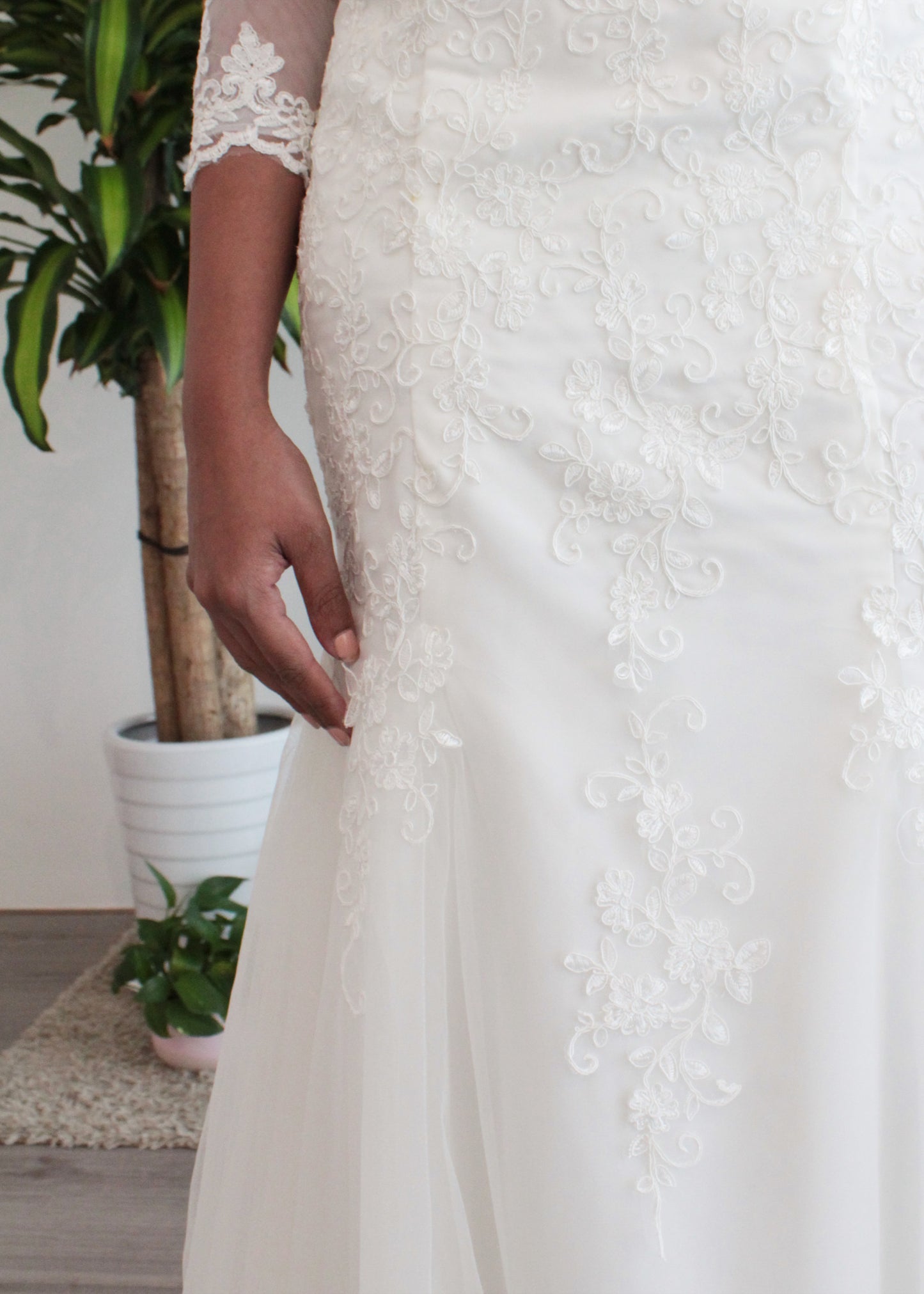 lace wedding dress