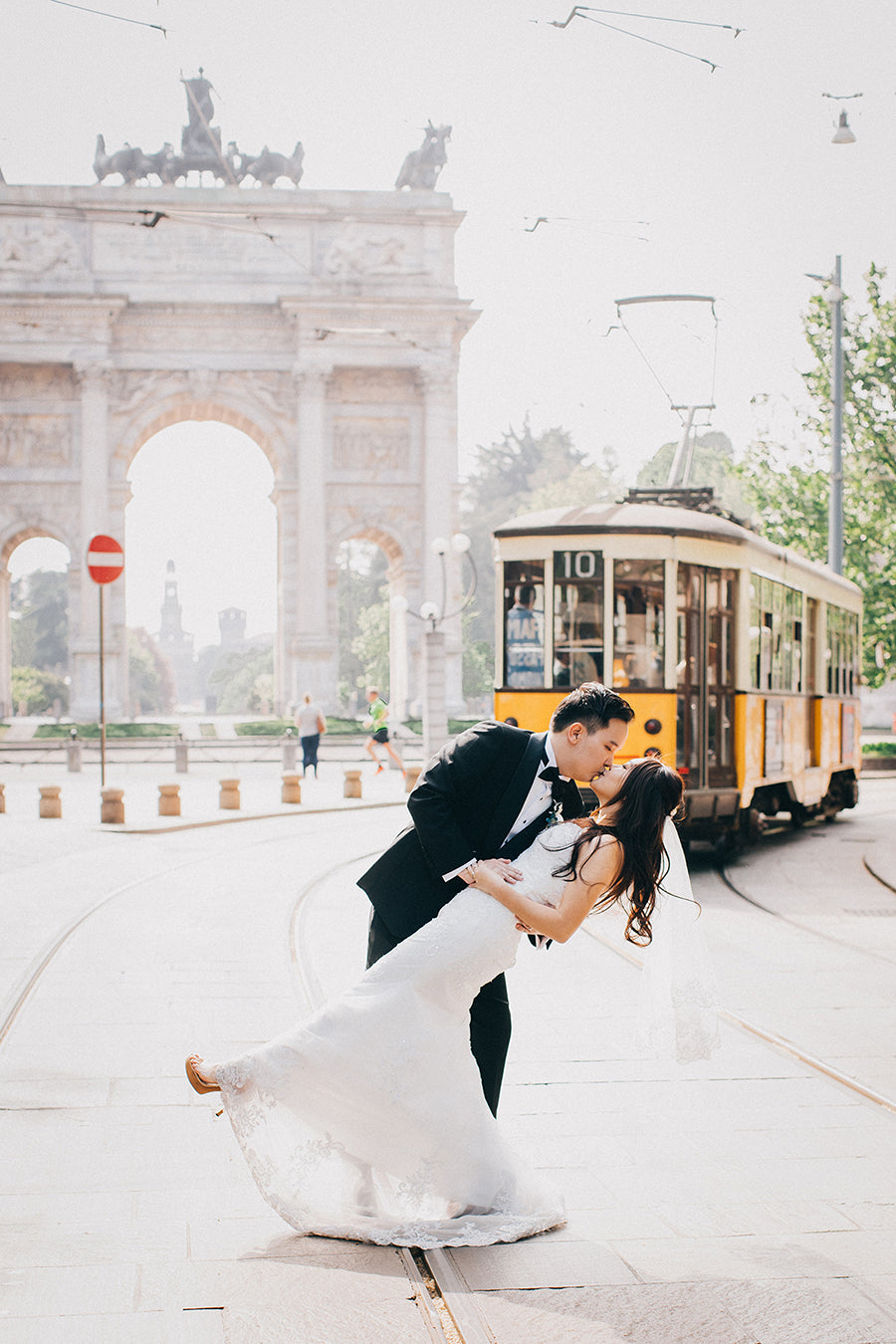 strapless mermaid wedding dress